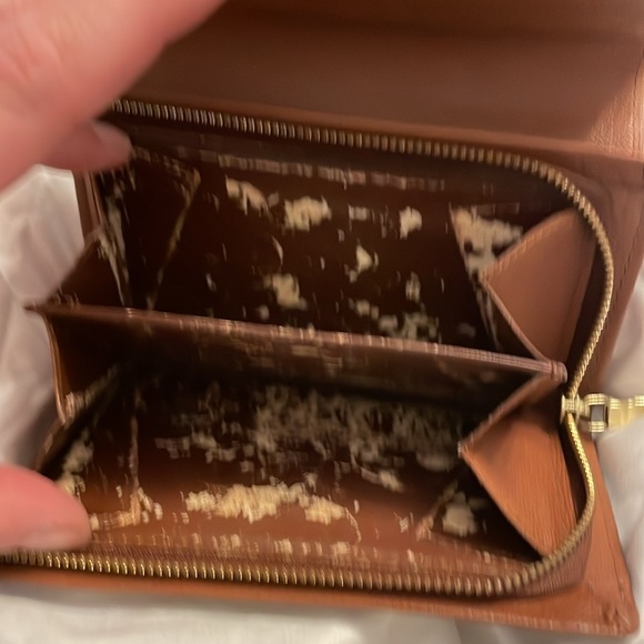 Louis Vuitton Monogram Les Tresor Wallet - Picture 4 of 8